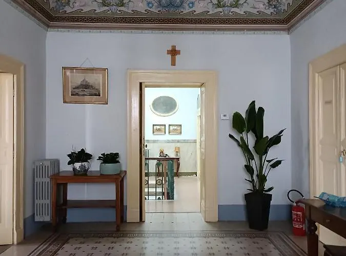 Gasthuis 44 - Mu Ni Amelia